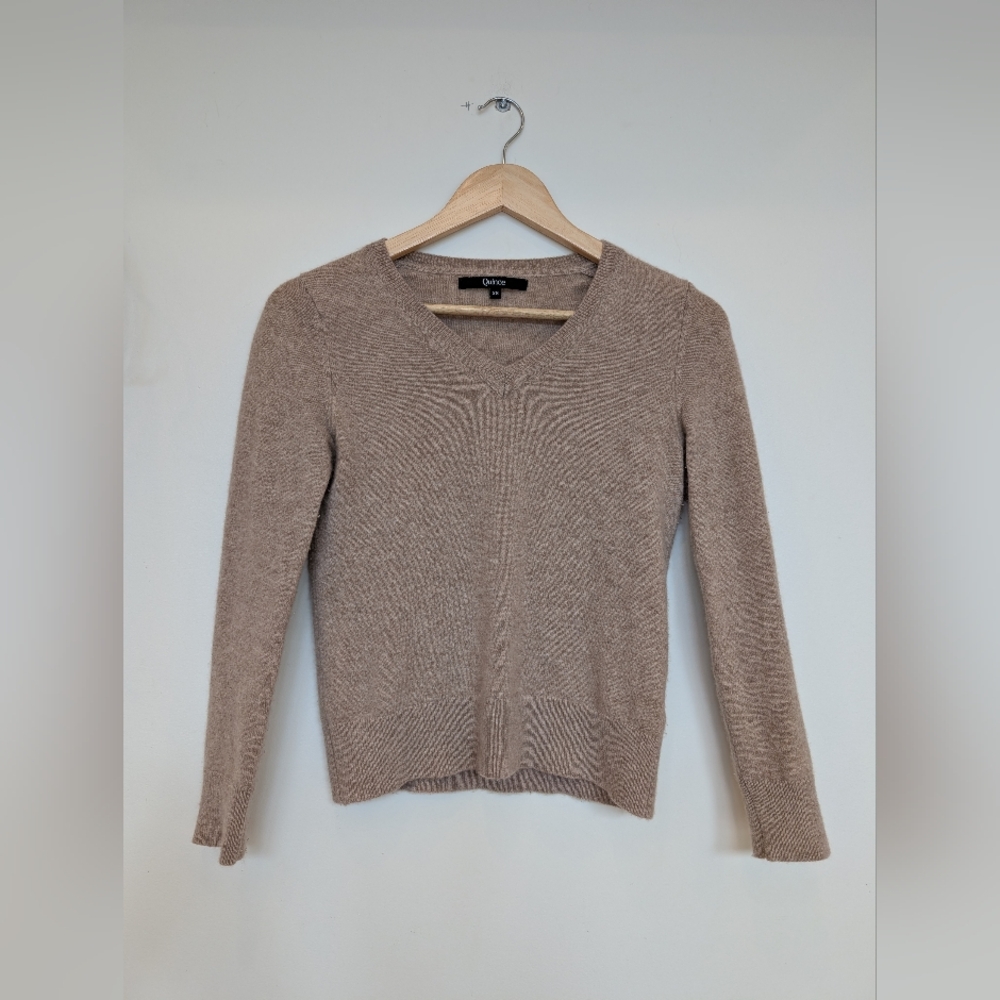 XS Quince Mongolian Cashmere Sweater In Oatmeal